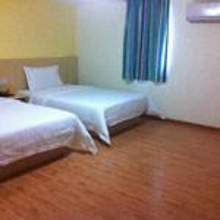 7Days Inn Shenzhen Shajing Shiming Square Exterior photo