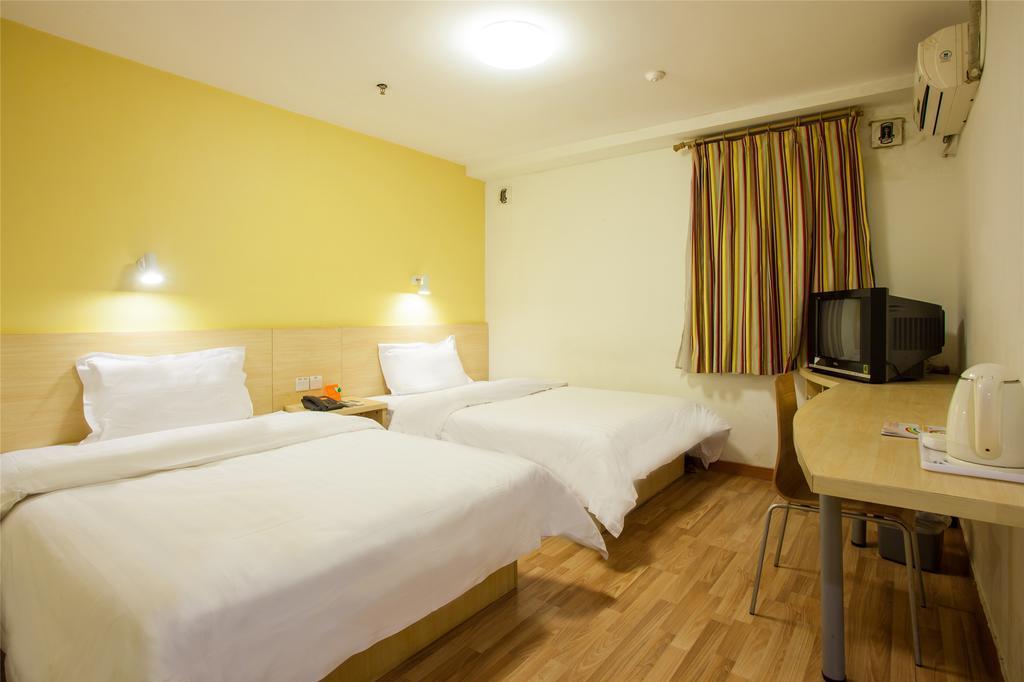 7Days Inn Shenzhen Shajing Shiming Square Exterior photo