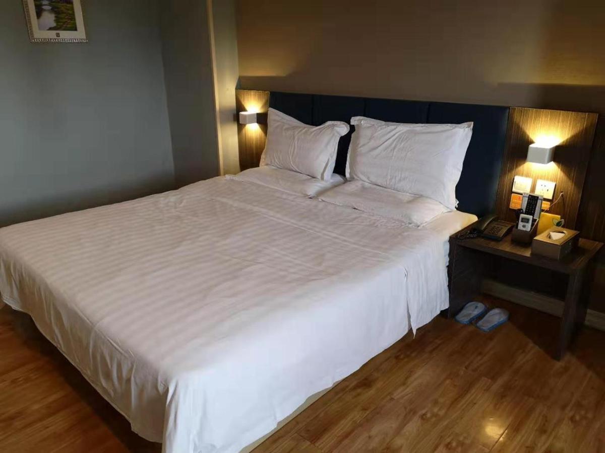 7Days Inn Shenzhen Shajing Shiming Square Exterior photo